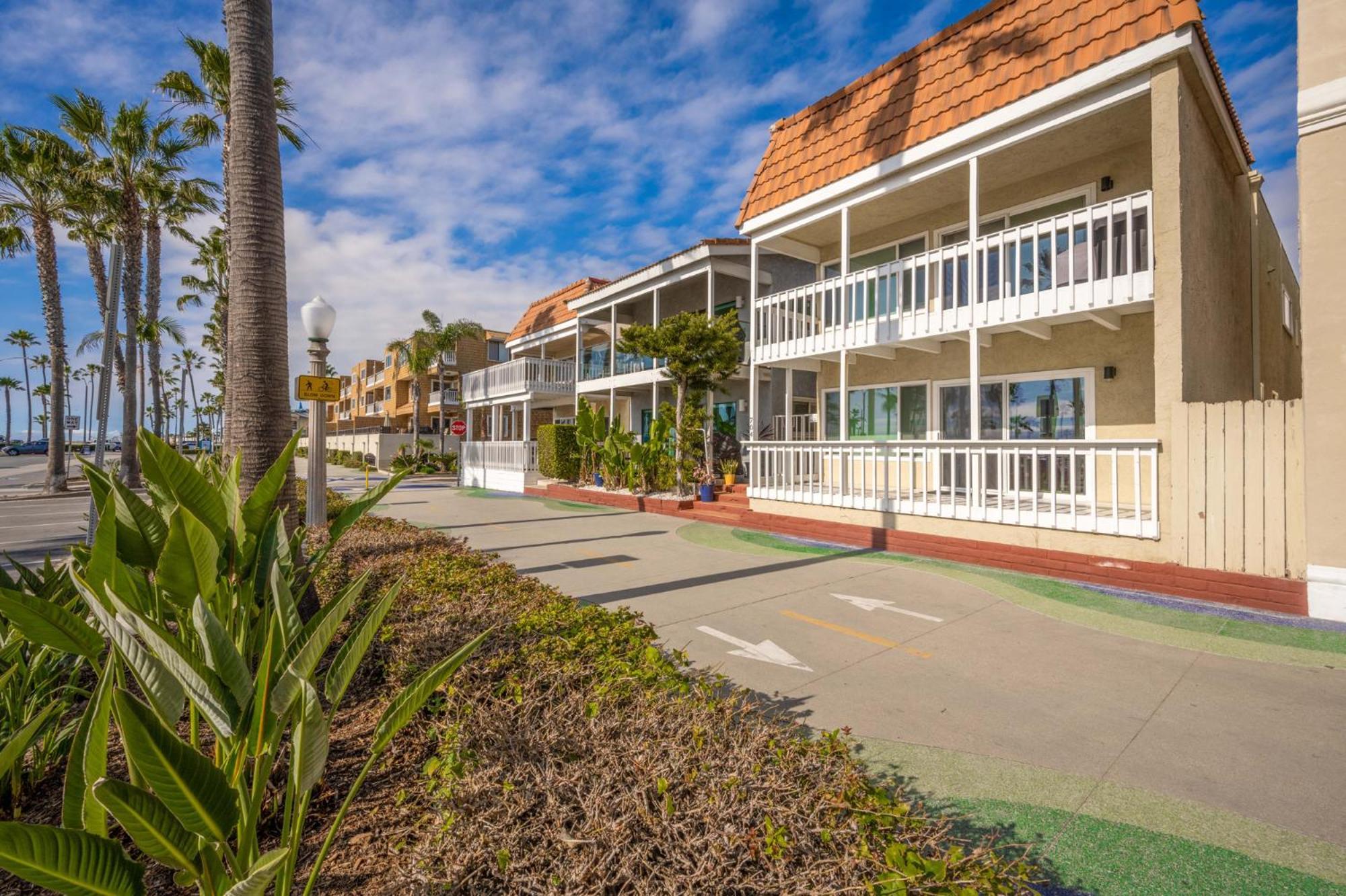 5 Bedroom Duplex With Patio & Balcony Walk To Pier Newport Beach Exterior photo